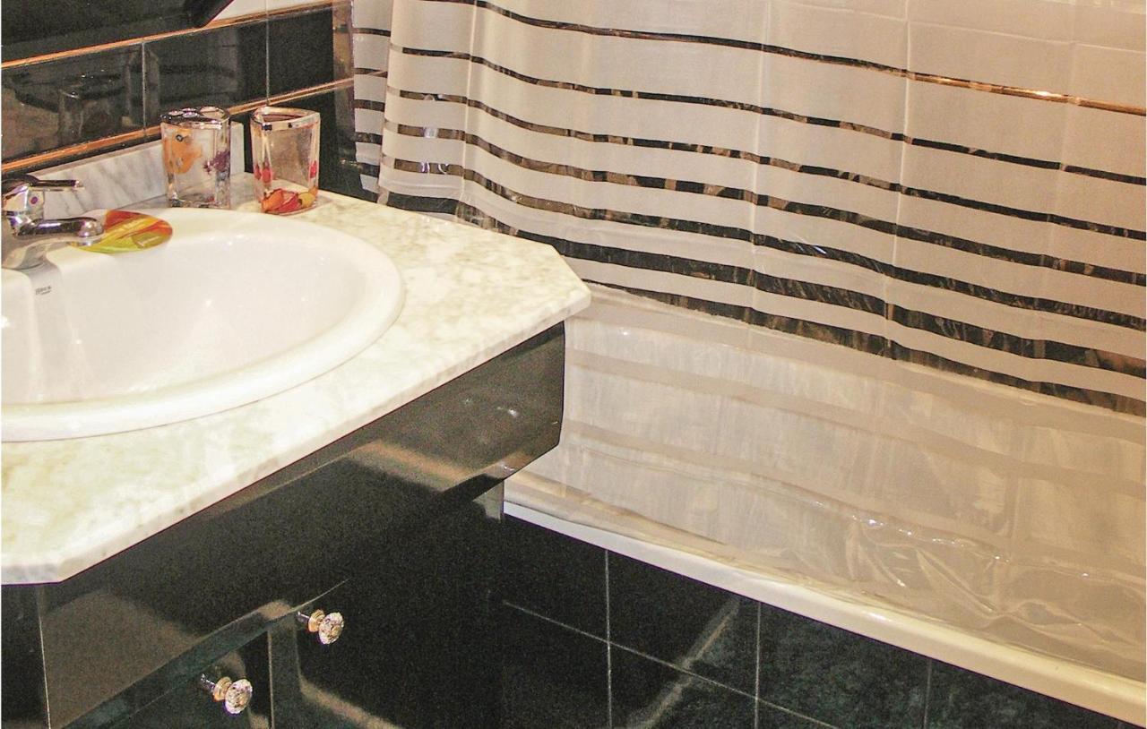 2 Bedroom Nice Apartment In กวาร์ดามาร์เดลเซกูรา ภายนอก รูปภาพ